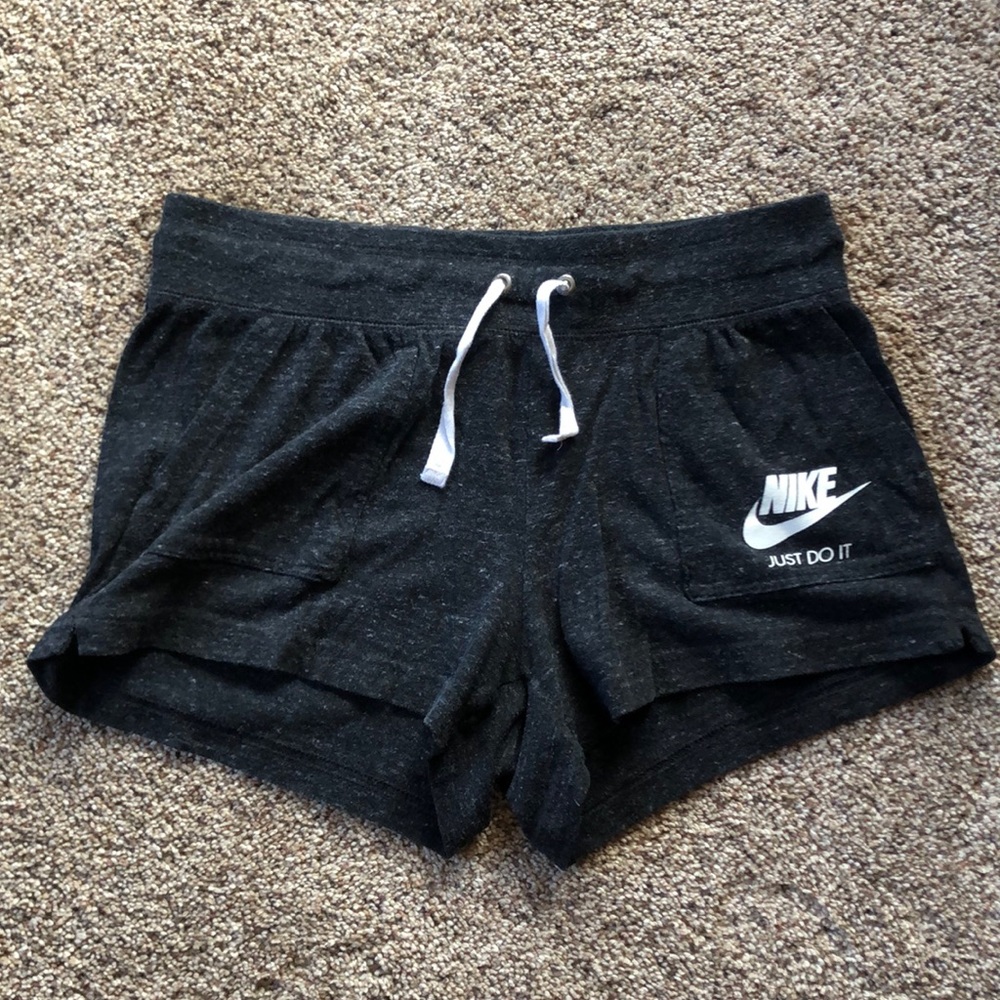 NIKE cloth Grey shorts